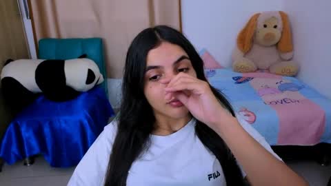 Snapshot of elenna_hotx chatting on September 24, 6:55 pm agnes online show from September 24, 6:55 pm