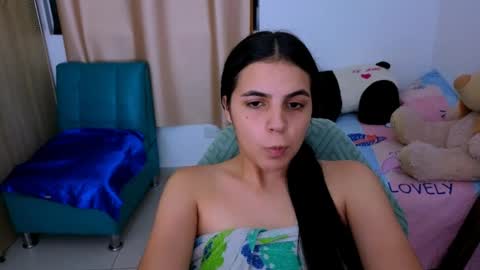Snapshot of elenna_hotx chatting on October 3, 11:35 pm agnes online show from October 3, 11:35 pm