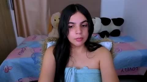 Snapshot of elenna_hotx chatting on October 20, 9:15 pm agnes online show from October 20, 9:15 pm