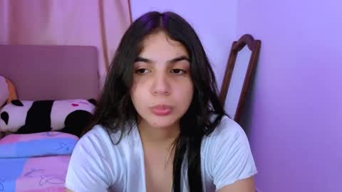 Snapshot of elenna_hotx chatting on October 21, 9:15 pm agnes online show from October 21, 9:15 pm
