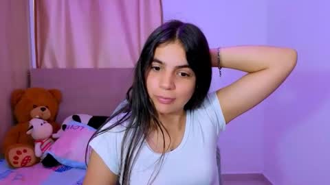 agnes online show from February 23, 7:33 pm