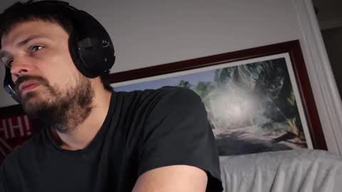 Snapshot of elephantrunkman chatting on November 11, 6:35 am elephantrunkman online show from November 11, 6:35 am