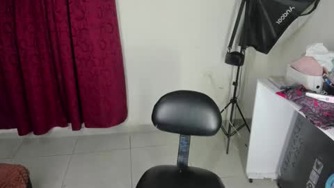 elettra_bennet online show from October 28, 12:03 am