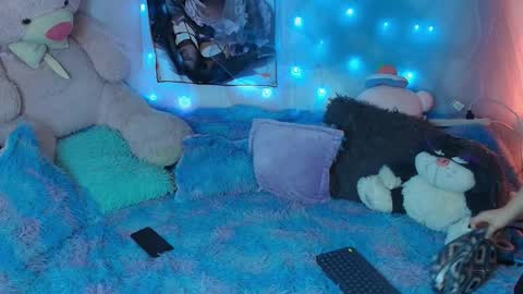 miu  online show from October 12, 10:03 am