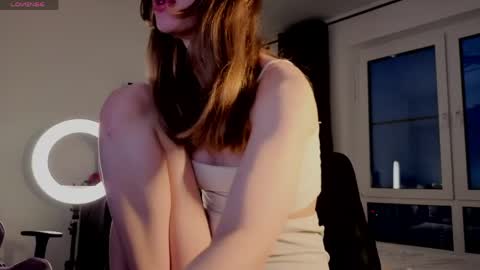 Elfie online show from May 2, 1:10 am
