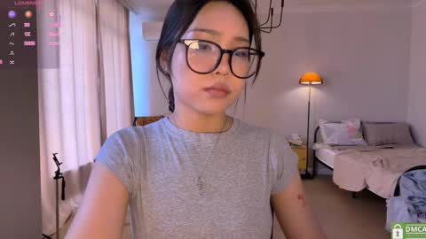 Aira online show from March 22, 4:05 am