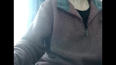 elfyonee online show from December 19, 10:02 am