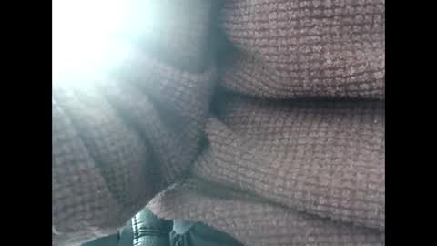 elfyonee online show from January 11, 12:50 pm