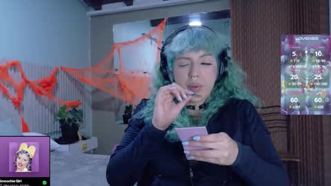 Snapshot of eli666uwu chatting on October 24, 5:15 am eli666uwu online show from October 24, 5:15 am