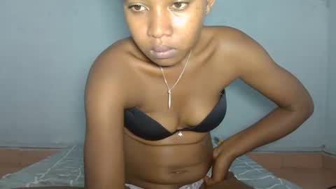 elia011 online show from January 14, 10:02 pm