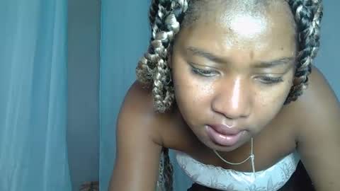 elia011 online show from January 19, 12:28 pm