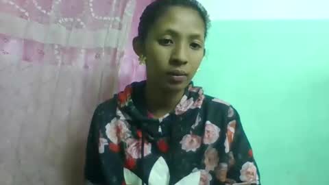 eliah193653 online show from May 16, 6:10 am
