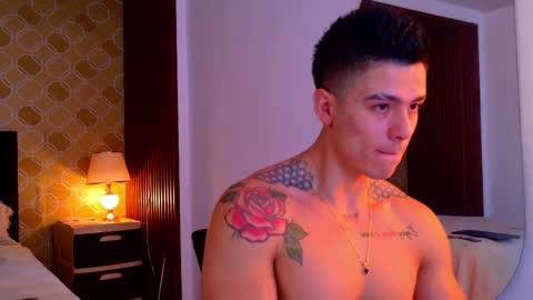 Elian online show from March 26, 7:52 pm