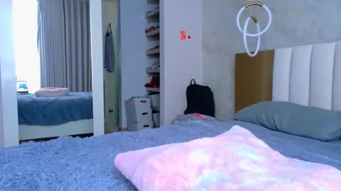 Snapshot of elianabort_ chatting on April 1, 10:29 pm Eliana Bort online show from April 1, 10:29 pm