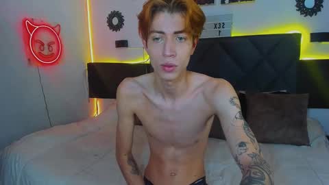 Snapshot of eliann_adam chatting on January 26, 4:51 pm eliann_adam online show from January 26, 4:51 pm