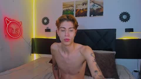 Snapshot of eliann_adam chatting on February 3, 6:02 am eliann_adam online show from February 3, 6:02 am