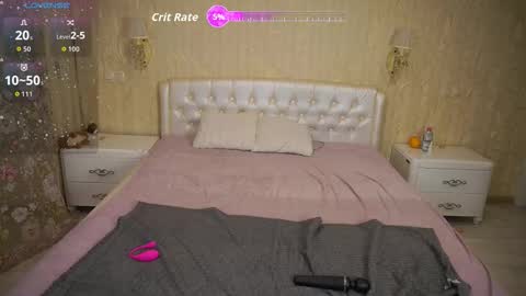 Luna online show from October 31, 3:46 pm