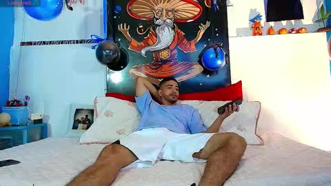 elias_salvatore_ online show from March 29, 5:02 pm