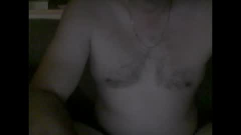 Snapshot of eliassxxx chatting on October 12, 11:37 pm eliassxxx online show from October 12, 11:37 pm