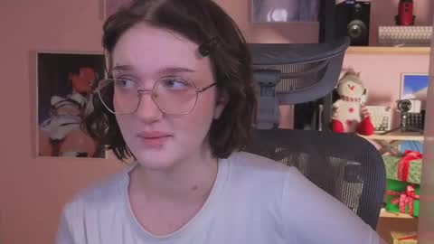 Ellie online show from November 27, 5:20 am