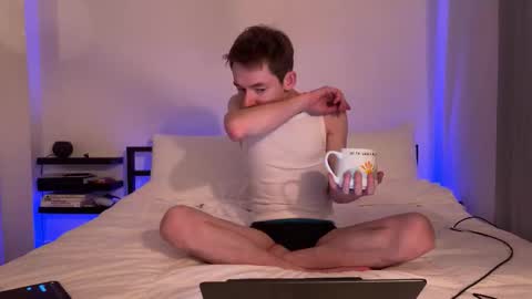 Snapshot of eligraysonx chatting on January 18, 2:26 am Eli Grayson online show from January 18, 2:26 am