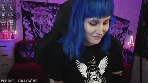 Snapshot of elika_kay chatting on January 12, 11:04 pm MORE ME online show from January 12, 11:04 pm