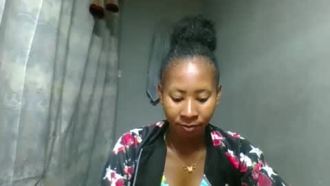 elina981 online show from February 6, 8:23 pm