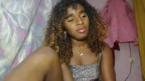 elina981 online show from April 22, 7:26 pm