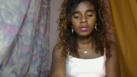 elina981 online show from May 6, 10:53 am