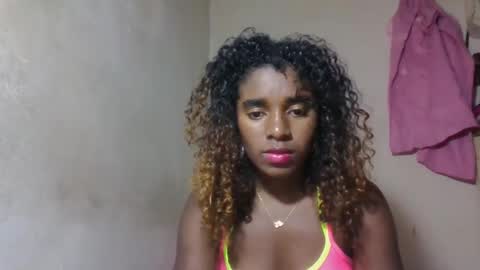 elina981 online show from May 13, 8:12 am