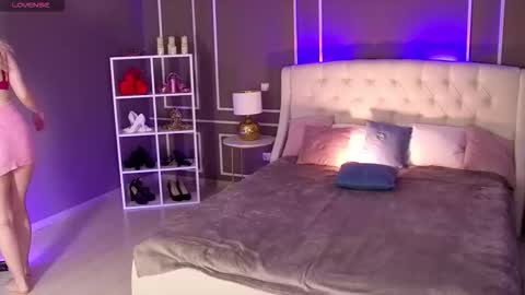 Elina online show from October 7, 1:36 am