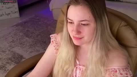 Elina online show from October 17, 1:09 am