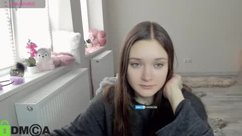 elina_x online show from March 28, 8:25 am