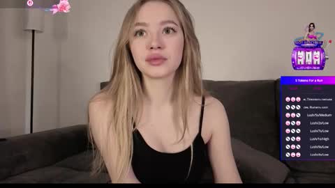 Snapshot of elinamilller chatting on March 17, 1:54 am Elna and Tom online show from March 17, 1:54 am