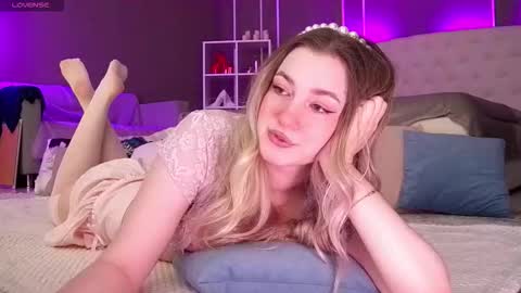 Snapshot of elinanortas chatting on October 22, 1:28 am Elina online show from October 22, 1:28 am
