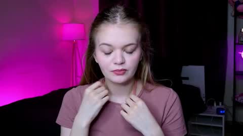 Elly online show from January 18, 3:10 am