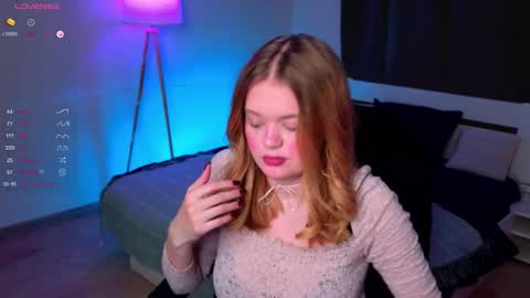 Elly online show from February 8, 5:27 pm