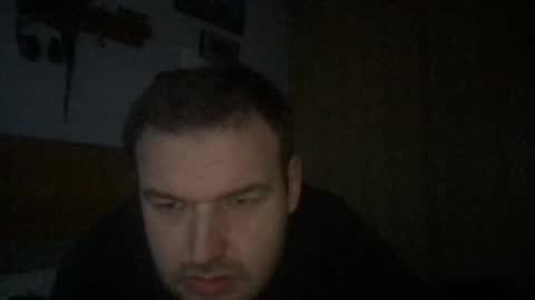 Snapshot of eliot26 chatting on December 2, 3:58 pm e26 online show from December 2, 3:58 pm