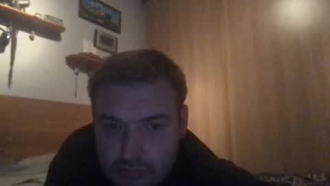Snapshot of eliot26 chatting on December 3, 6:38 pm e26 online show from December 3, 6:38 pm