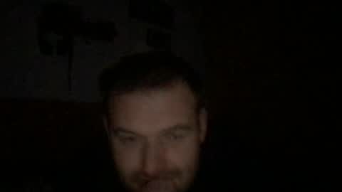 Snapshot of eliot26 chatting on December 8, 5:01 pm e26 online show from December 8, 5:01 pm