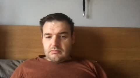 Snapshot of eliot26 chatting on December 16, 10:18 am e26 online show from December 16, 10:18 am