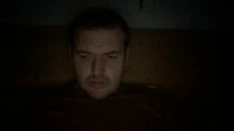 Snapshot of eliot26 chatting on December 17, 8:45 am e26 online show from December 17, 8:45 am