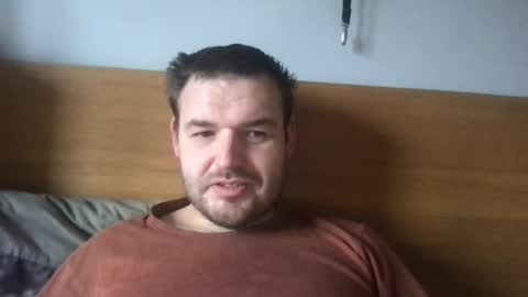 Snapshot of eliot26 chatting on December 24, 11:38 am e26 online show from December 24, 11:38 am