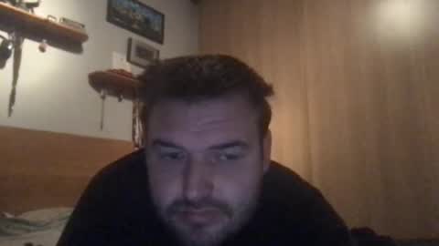 Snapshot of eliot26 chatting on December 27, 6:42 pm e26 online show from December 27, 6:42 pm