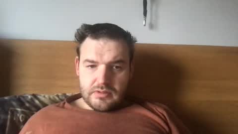 Snapshot of eliot26 chatting on December 28, 9:52 am e26 online show from December 28, 9:52 am