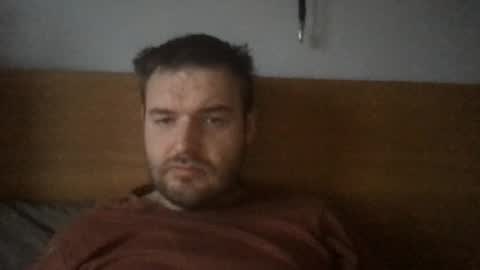 Snapshot of eliot26 chatting on December 30, 9:27 am e26 online show from December 30, 9:27 am