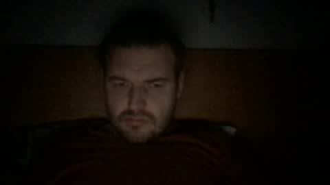 Snapshot of eliot26 chatting on December 31, 1:04 am e26 online show from December 31, 1:04 am