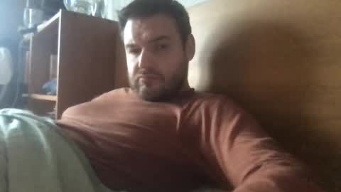 Snapshot of eliot26 chatting on January 1, 1:48 pm e26 online show from January 1, 1:48 pm