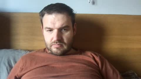 Snapshot of eliot26 chatting on January 2, 11:52 am e26 online show from January 2, 11:52 am