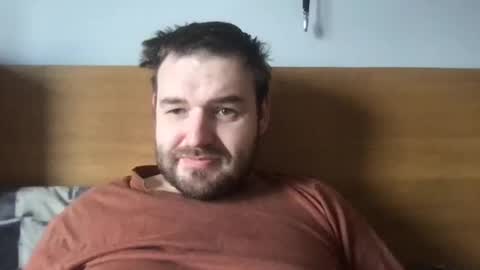 Snapshot of eliot26 chatting on January 12, 10:23 am e26 online show from January 12, 10:23 am